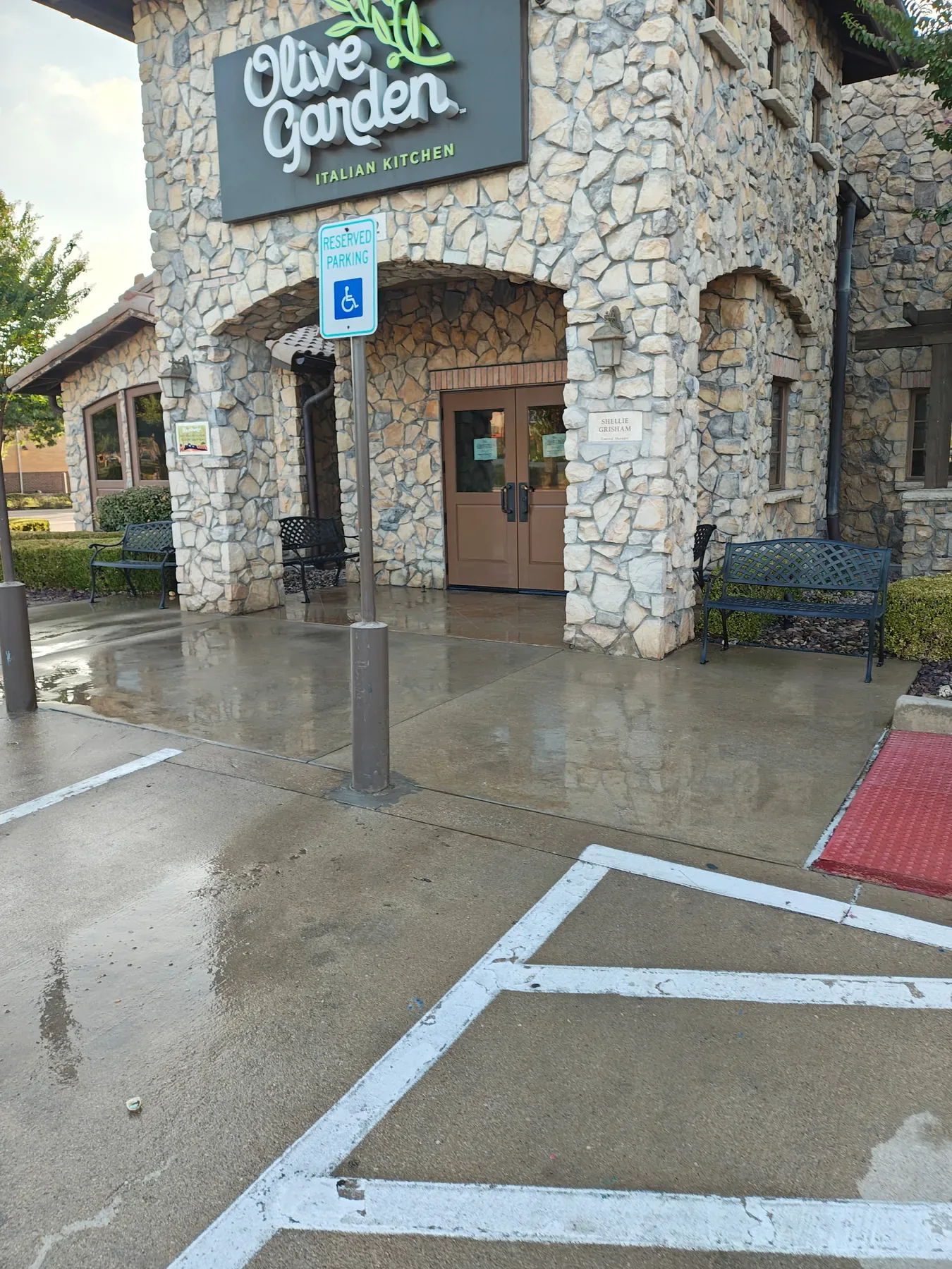 Clean restaurant sidewalk